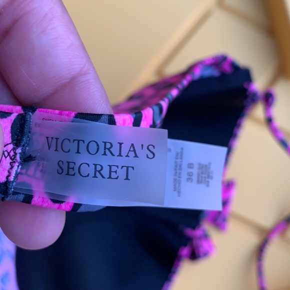 Victoria‘s Secret bathing suit top - Picture 6 of 8